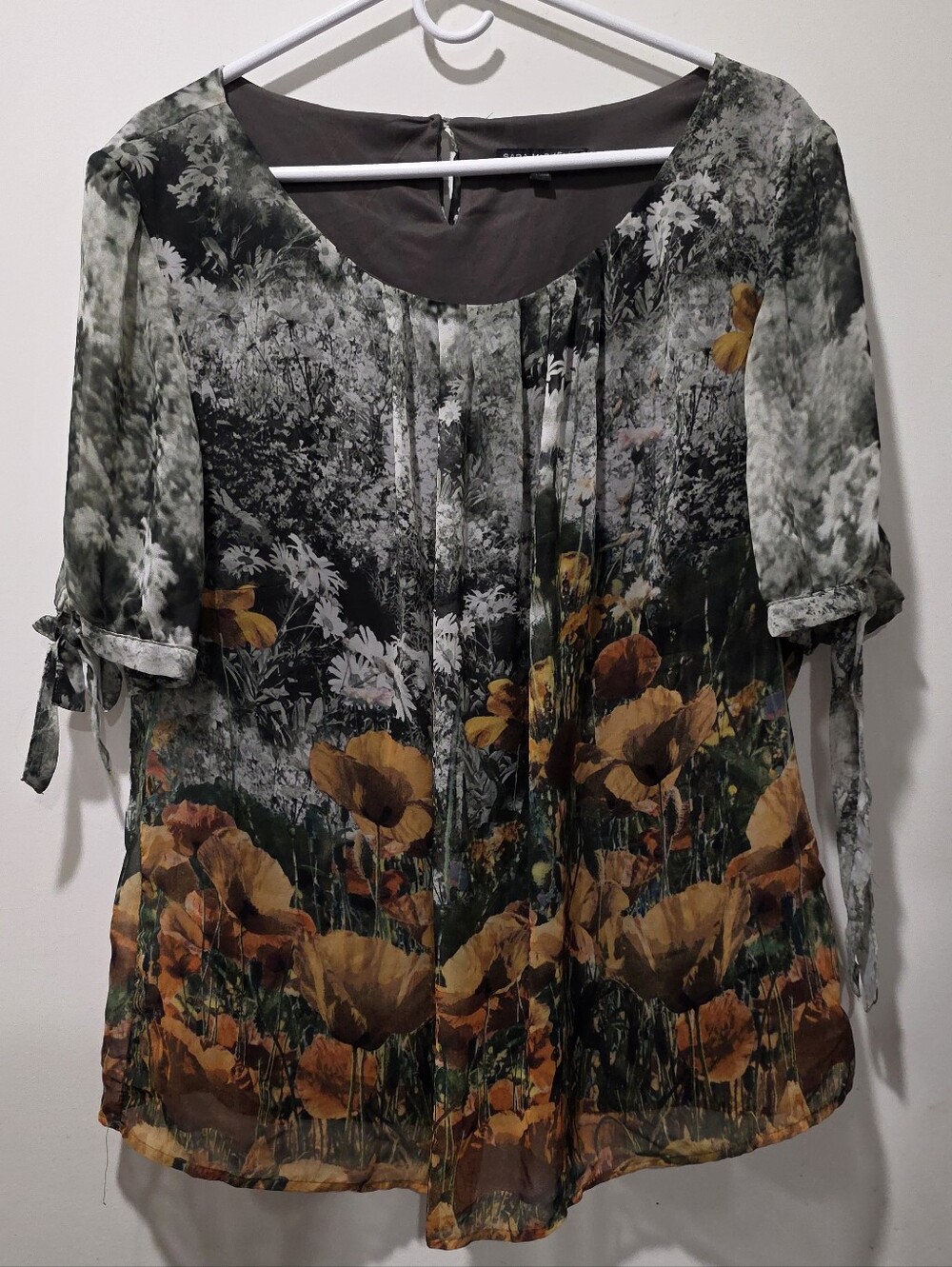 Sara Michelle Olive & Burnt Orange Floral Scoop Neck Blouse